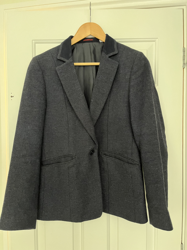 Bedes senior school blazer size 34” excellent condition