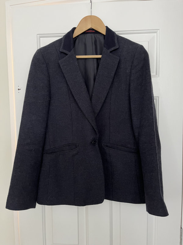 senior school blazer 32” excellent condition