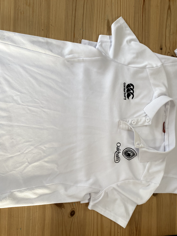 x 2 white sport tops